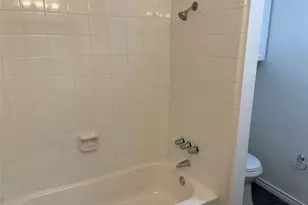 2422 W Northgate Dr, Irving, TX 75062 - Photo 11