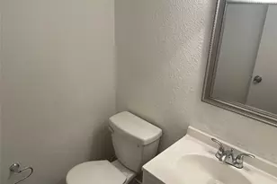2422 W Northgate Dr, Irving, TX 75062 - Photo 5