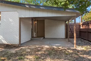 2221 N Alexander St, Sherman, TX 75092 - Photo 29