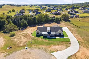 1012 Abbie Ruth Ct, Springtown, TX 76082 - Photo 29