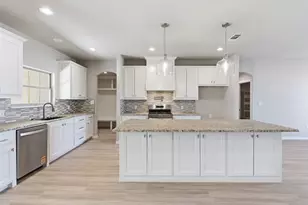 1012 Abbie Ruth Ct, Springtown, TX 76082 - Photo 7