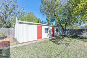 131 Ave I, Hamlin, TX 79520 - Photo 35