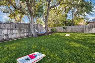 305 Westover Dr, Euless, TX 76039 - Photo 19