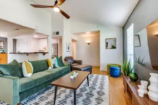 305 Westover Dr, Euless, TX 76039 - Photo 5