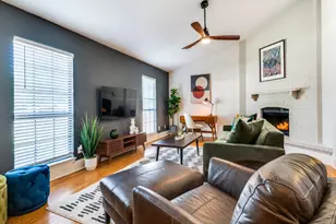 305 Westover Dr, Euless, TX 76039 - Photo 3