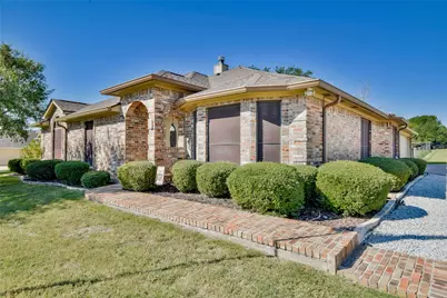9100 Bellechase, Granbury, TX 76049 - Photo 5