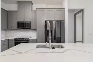 2700 Old Denton Rd, Carrollton, TX 75007 - Photo 11