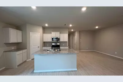 8517 Coffee Springs Drive, Fort Worth, TX 76131 - Photo 3