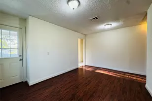 2704 N 32nd St, Waco, TX 76708 - Photo 13