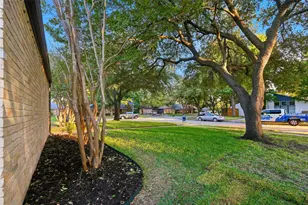 630 Silverstone Dr, Richardson, TX 75080 - Photo 3