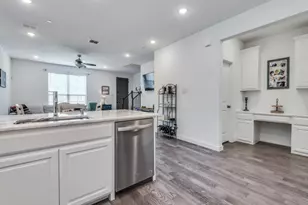 532 Ballustrade Dr, Irving, TX 75039 - Photo 13