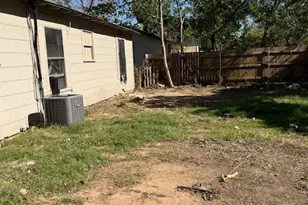 1301 Fannin St, Denton, TX 76201 - Photo 11