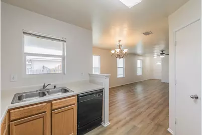 213 Crescent Ridge Drive, Fort Worth, TX 76140 - Photo 11