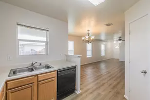 213 Cres Ridge Dr, Fort Worth, TX 76140 - Photo 11