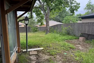 2235 Babalos Ln, Dallas, TX 75228 - Photo 39