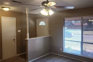 1175 Dublin Dr, Fort Worth, TX 76134 - Photo 5