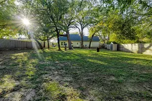 510 N Boundary St, Weatherford, TX 76086 - Photo 21