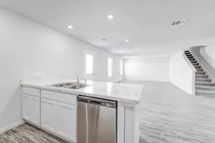 126 Levi Dr, Cleburne, TX 76031 - Photo 3