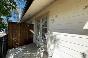 6646 E Lovers Ln, Dallas, TX 75214 - Photo 13