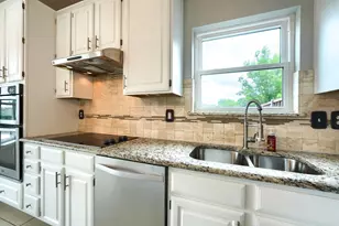 2309 York Ct, Carrollton, TX 75006 - Photo 11