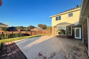 2309 York Ct, Carrollton, TX 75006 - Photo 31