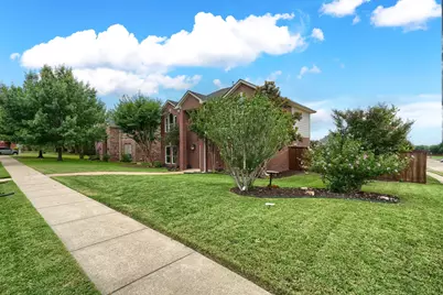 2309 York Court, Carrollton, TX 75006 - Photo 3