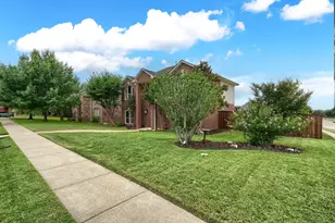 2309 York Ct, Carrollton, TX 75006 - Photo 3