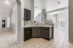 1305 Greenbriar Ln, McKinney, TX 75069 - Photo 5