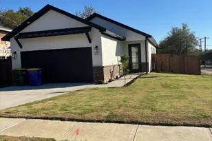 700 Park Dr, Hillsboro, TX 76645 - Photo 1