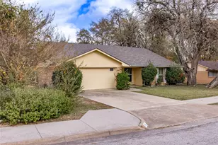 502 Charlotte St, Greenville, TX 75402 - Photo 33