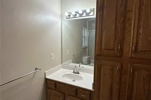 502 Charlotte St, Greenville, TX 75402 - Photo 19