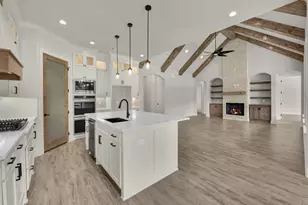 313 Wrangler Ct, Weatherford, TX 76088 - Photo 21