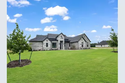 305 Wrangler Court, Weatherford, TX 76088 - Photo 3