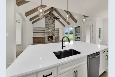 305 Wrangler Court, Weatherford, TX 76088 - Photo 13