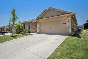 9233 Herringbone Dr, Fort Worth, TX 76131 - Photo 3