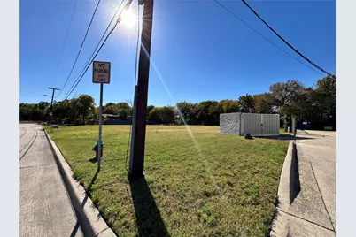 2115 Solona Street, Haltom City, TX 76117 - Photo 23