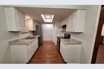 225 Los Santos Drive, Garland, TX 75043 - Photo 11