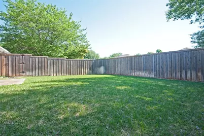 225 Los Santos Drive, Garland, TX 75043 - Photo 3