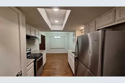 225 Los Santos Drive, Garland, TX 75043 - Photo 9