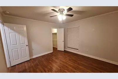 225 Los Santos Drive, Garland, TX 75043 - Photo 19