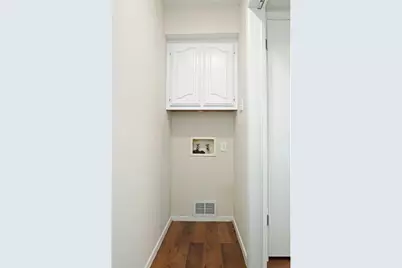 225 Los Santos Drive, Garland, TX 75043 - Photo 13