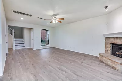 5037 Glenscape Trail, Fort Worth, TX 76137 - Photo 9