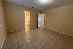 2737 Gant, Lancaster, TX 75134 - Photo 11