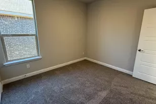 111 Goodnight Ct, Cleburne, TX 76033 - Photo 11