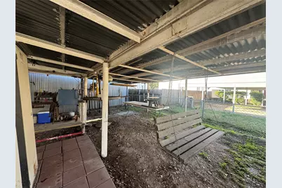 205 College Street, Chico, TX 76431 - Photo 27