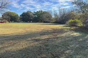 205 College St, Chico, TX 76431 - Photo 39