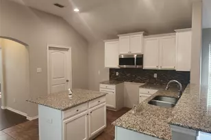 12112 Castleford Way, Fort Worth, TX 76036 - Photo 11