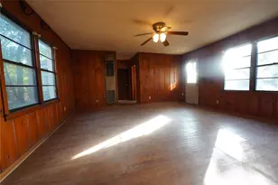 801 N Houston St, Lorena, TX 76655 - Photo 7