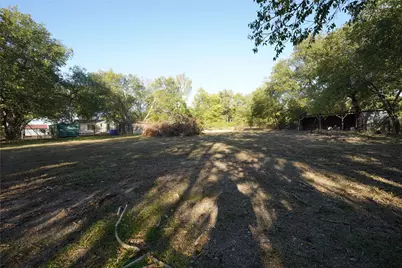 801 N Houston Street, Lorena, TX 76655 - Photo 5