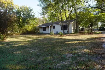 801 N Houston Street, Lorena, TX 76655 - Photo 17
